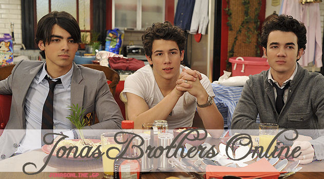 JONAS BROTHERS ONLINE • because of the Jonas Brothers